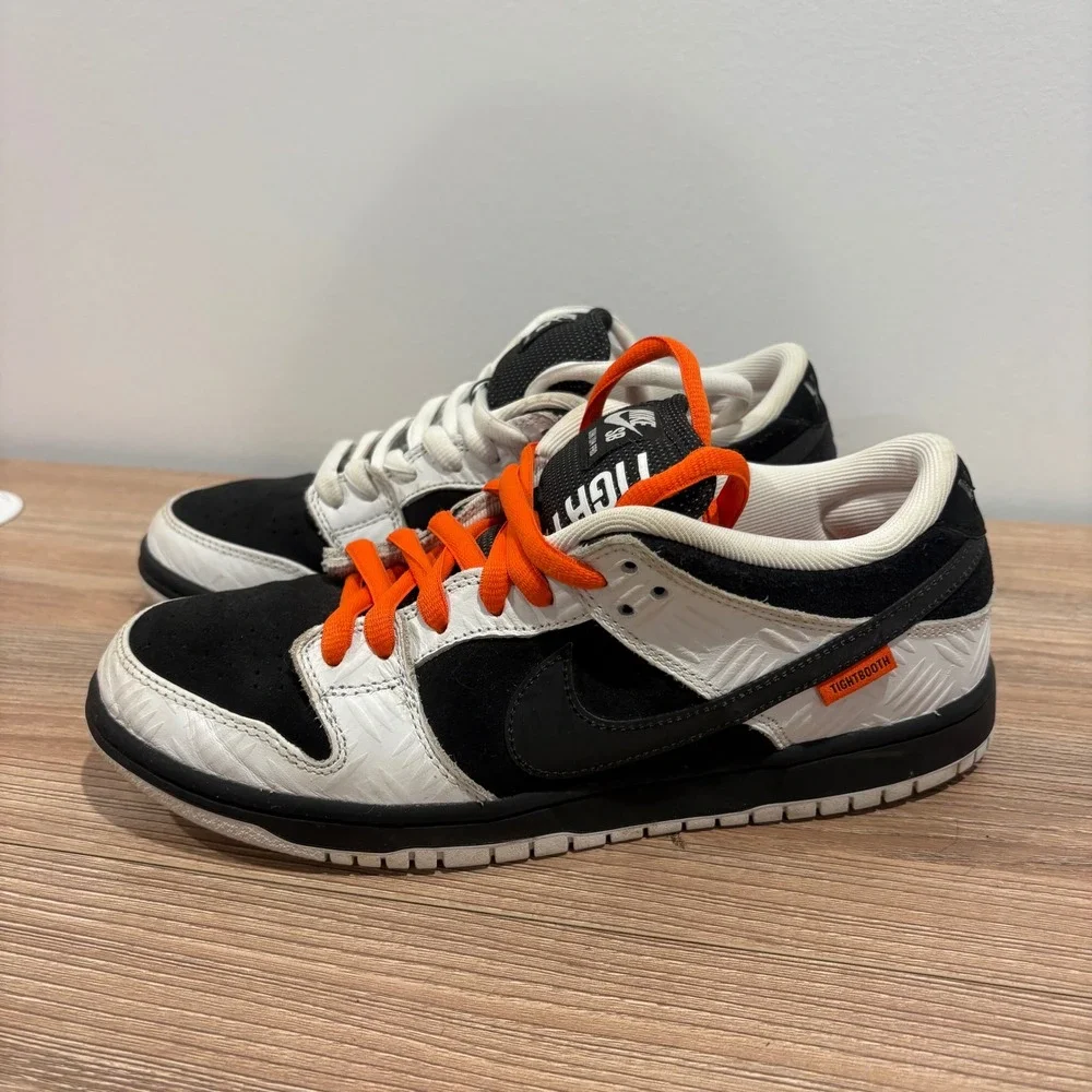 Nike TIGHTBOOTH Dunk Low Pro SB Sneakers Mens Black White size 8.5 FD2629-100